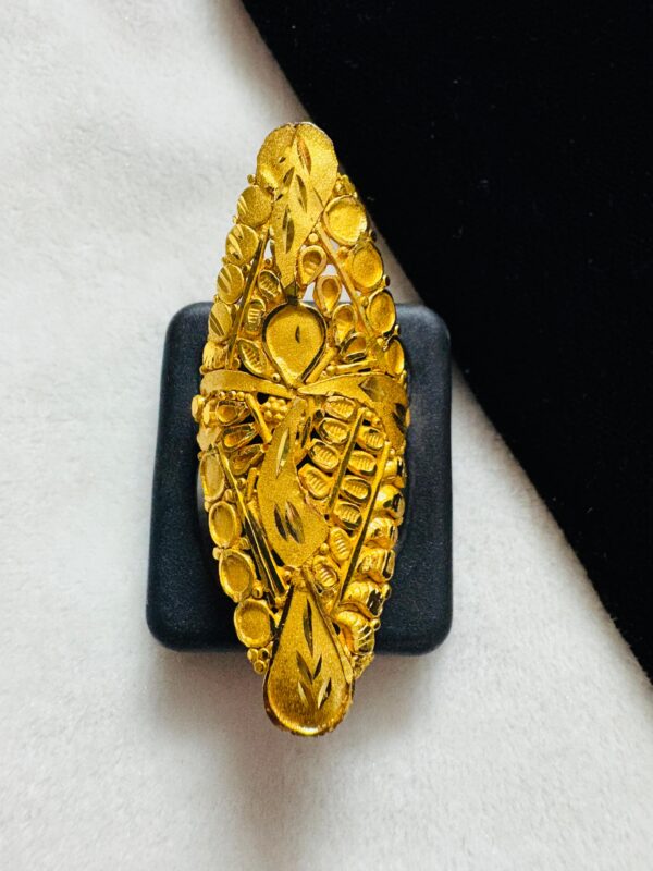 Ring Design 4