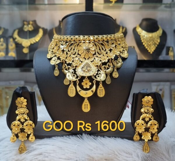 Chand Choker