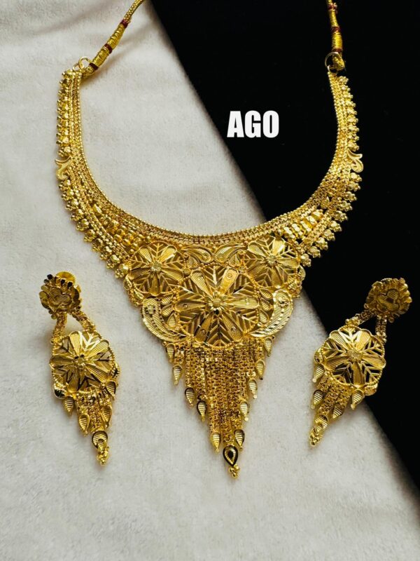 Short Necklace 4