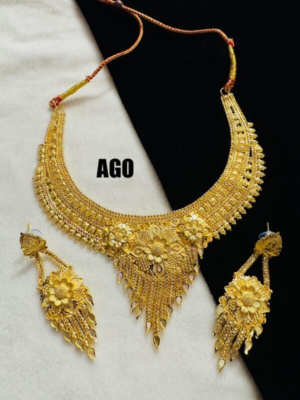 Short Necklace 5
